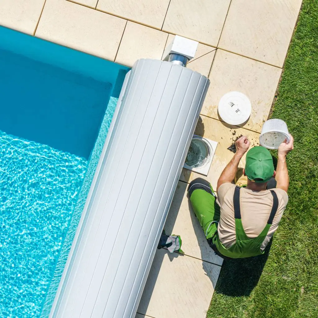 Pool maintenance and cleaning equipment